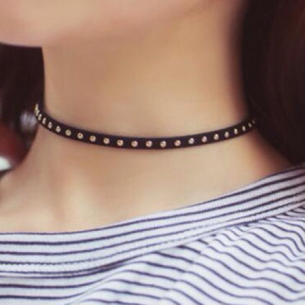 Studded Choker Necklace Women Color Black & Gold
